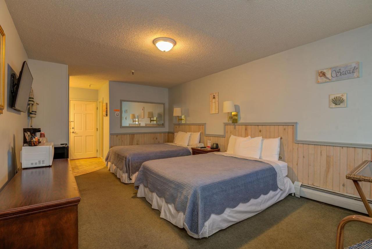 Vacationland Inn & Suites Brewer Exterior photo